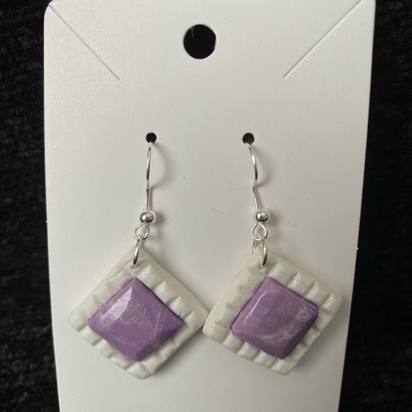 Blue Willow Boutique Earrings - Picture 2 of 2